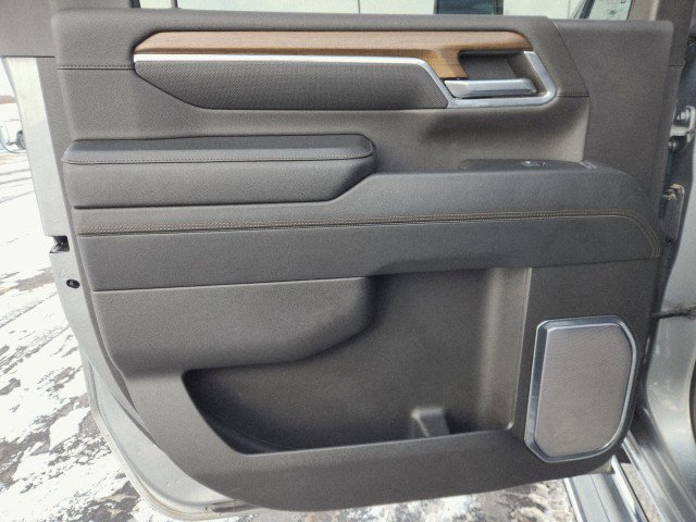 Used 2024 Chevrolet Silverado 2500 High Country w/ High Country Premium Package image 25