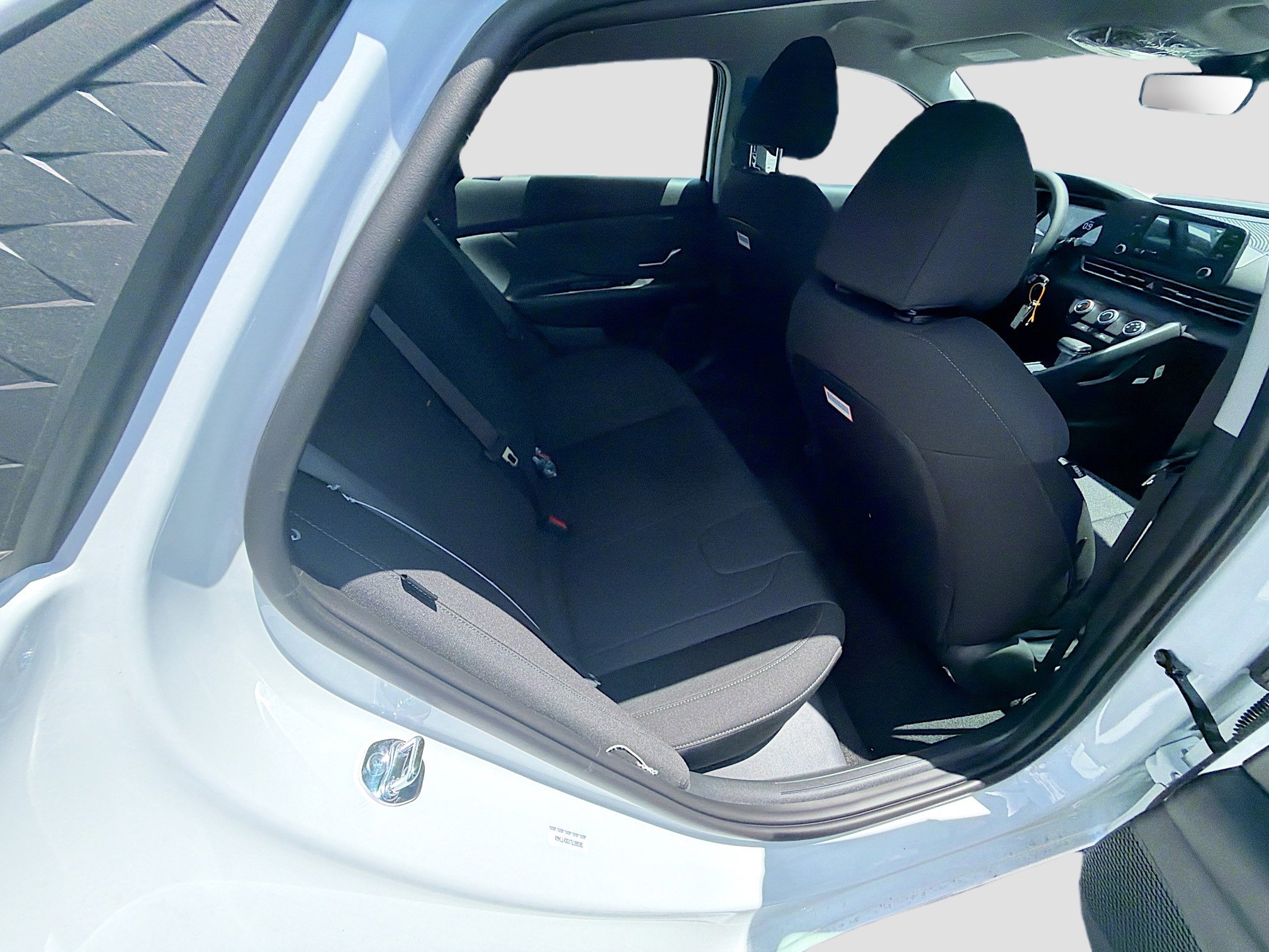 New 2026 Hyundai Elantra SE FWD image 19