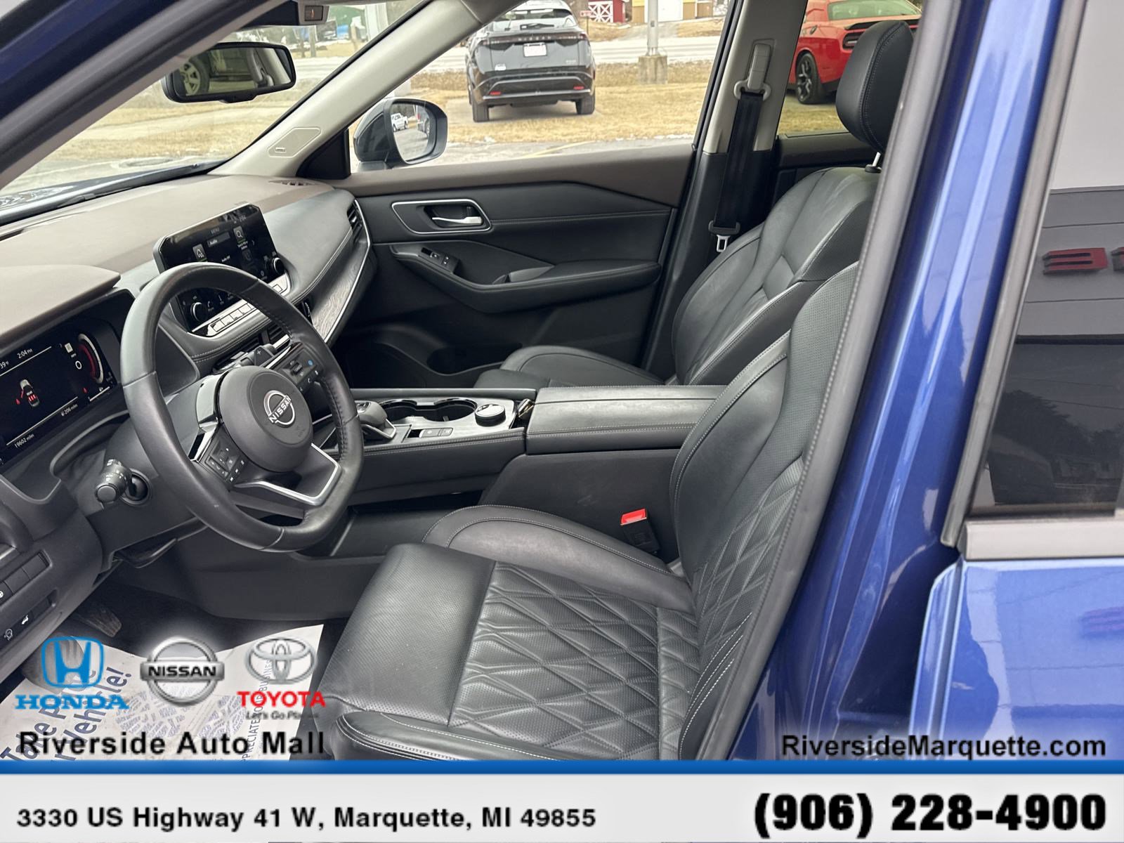 Used 2023 Nissan Rogue Platinum image 15