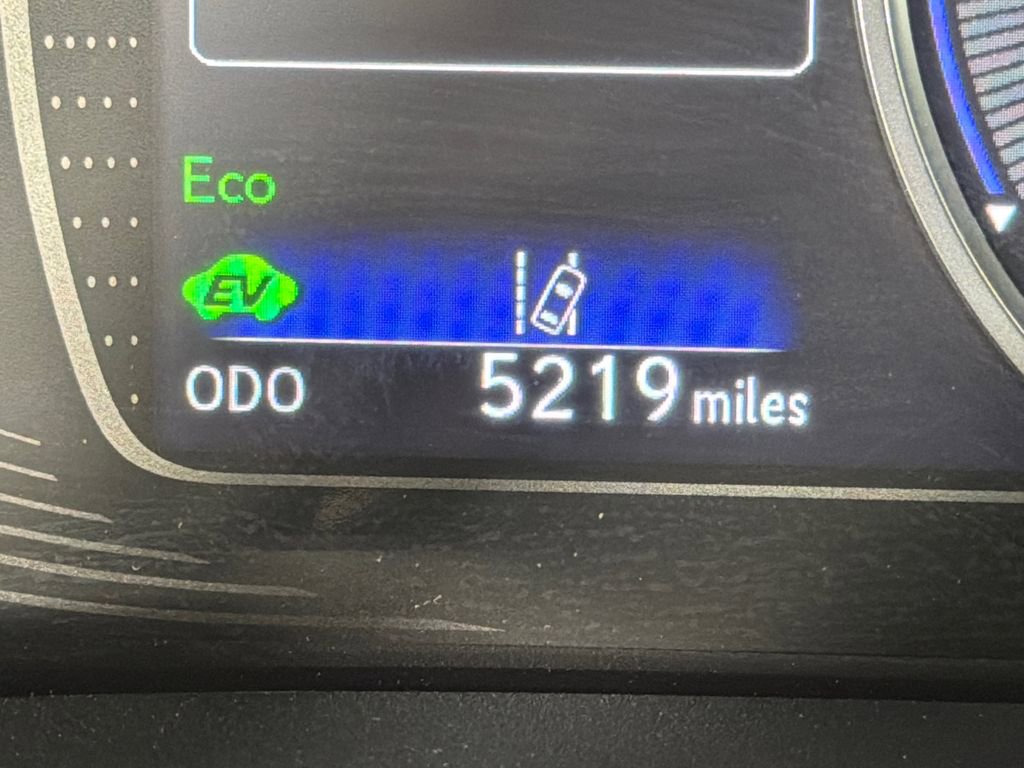 Used 2025 Lexus ES 300h w/ Premium Package image 29