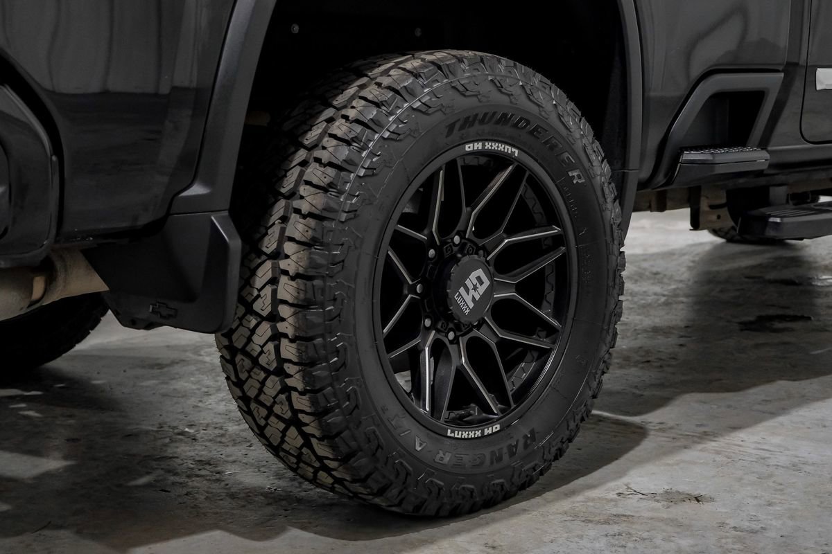 Used 2024 Chevrolet Silverado 2500 High Country w/ High Country Premium Package image 61