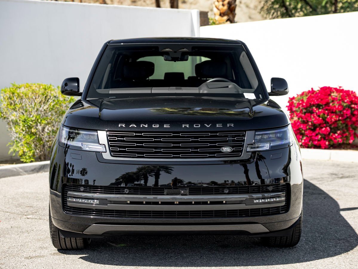 New 2025 Land Rover Range Rover Autobiography image 3