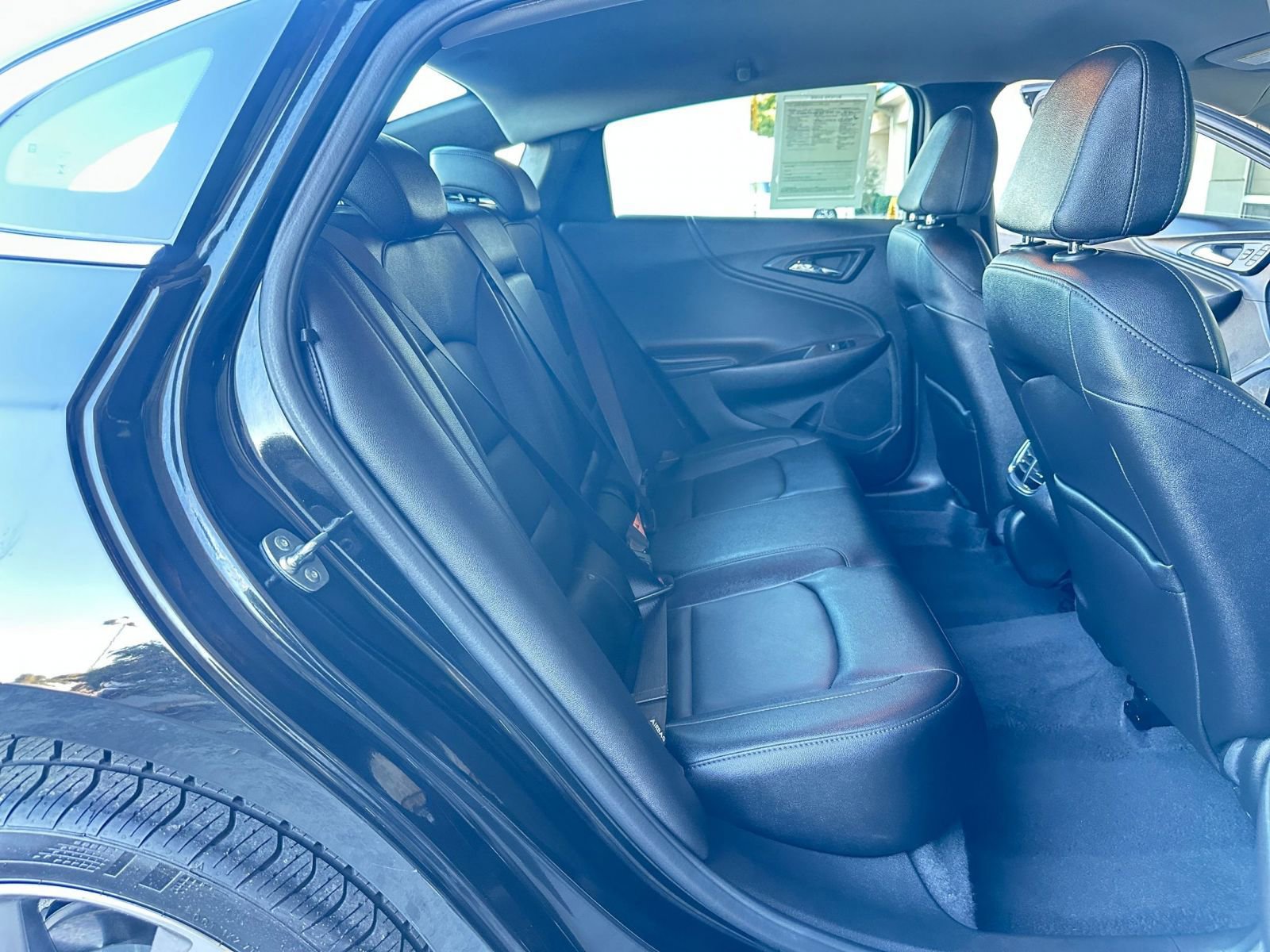 Used 2024 Chevrolet Malibu LT image 39