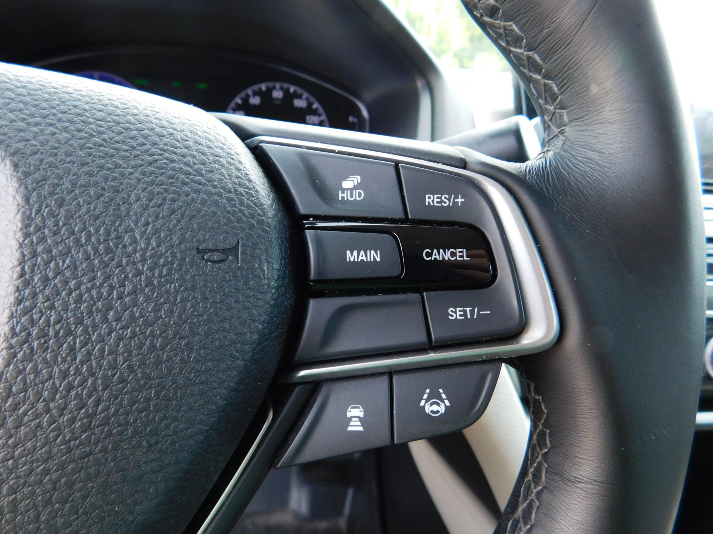 Used 2019 Honda Accord Touring image 18