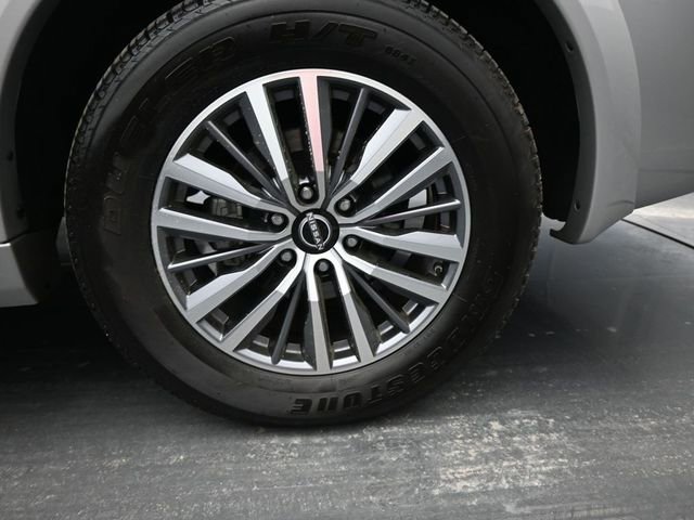 Used 2024 Nissan Armada SL w/ Captain's Chairs Package RWD image 15