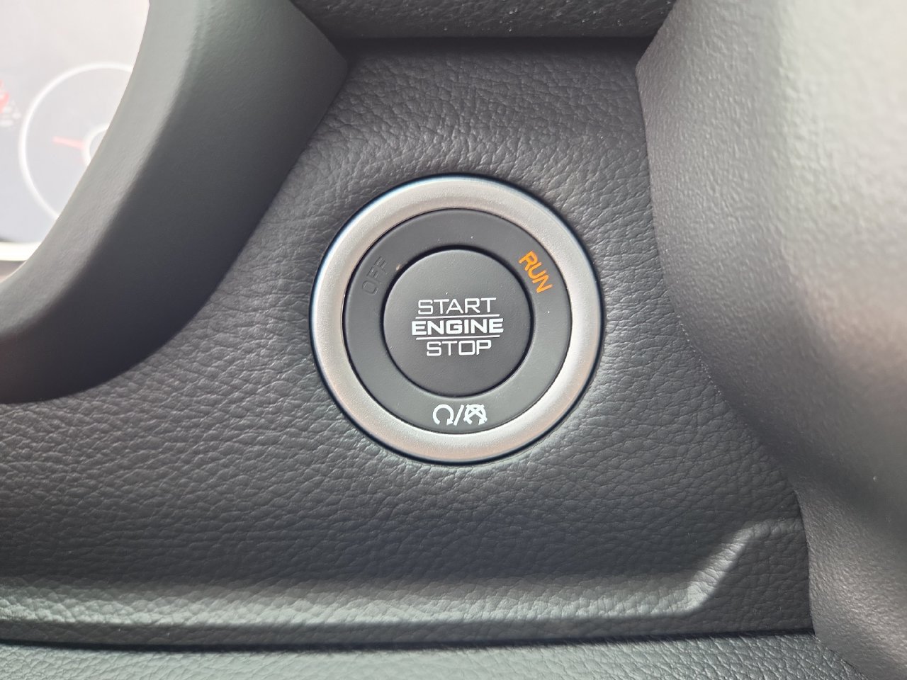New 2026 RAM 1500 Laramie w/ Sport Appearance Package AWD/4WD image 30