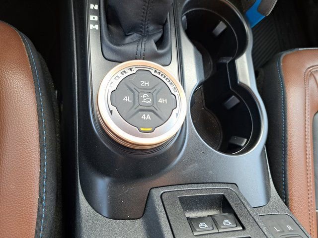 Used 2022 Ford Bronco Outer Banks image 18