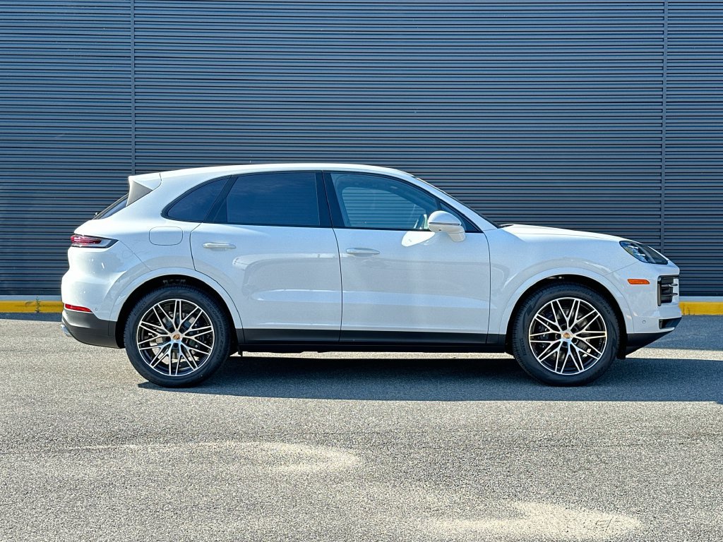 New 2026 Porsche Cayenne AWD/4WD image 8