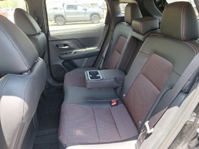 New 2026 Nissan Kicks SR w/ Cold Weather Package FWD image 24