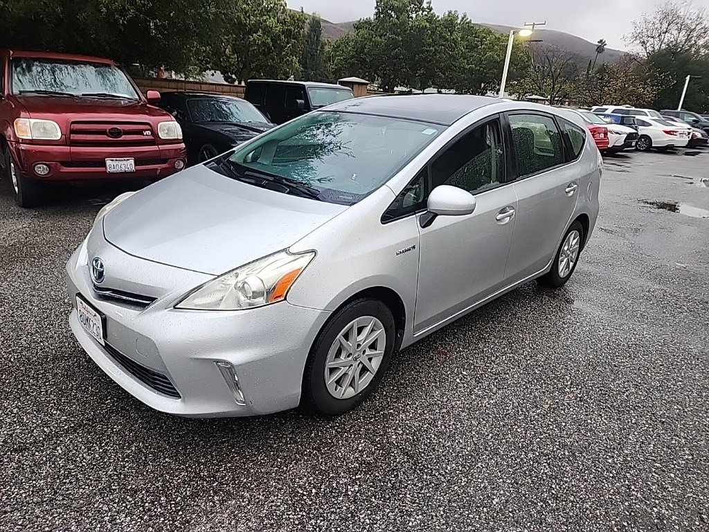 Used 2014 Toyota Prius V Three image 1