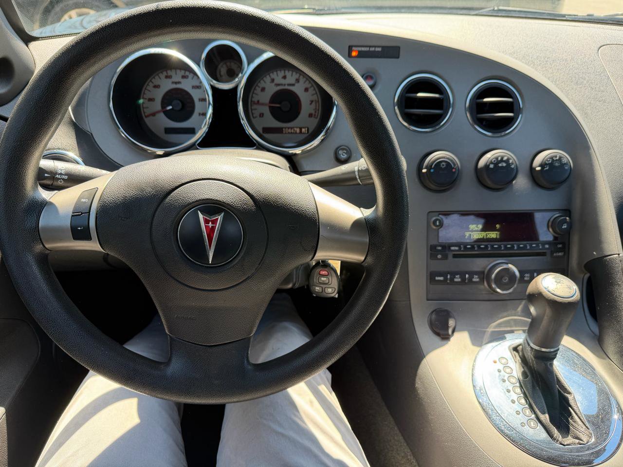 Used 2008 Pontiac Solstice Convertible w/ Preferred Package RWD image 18