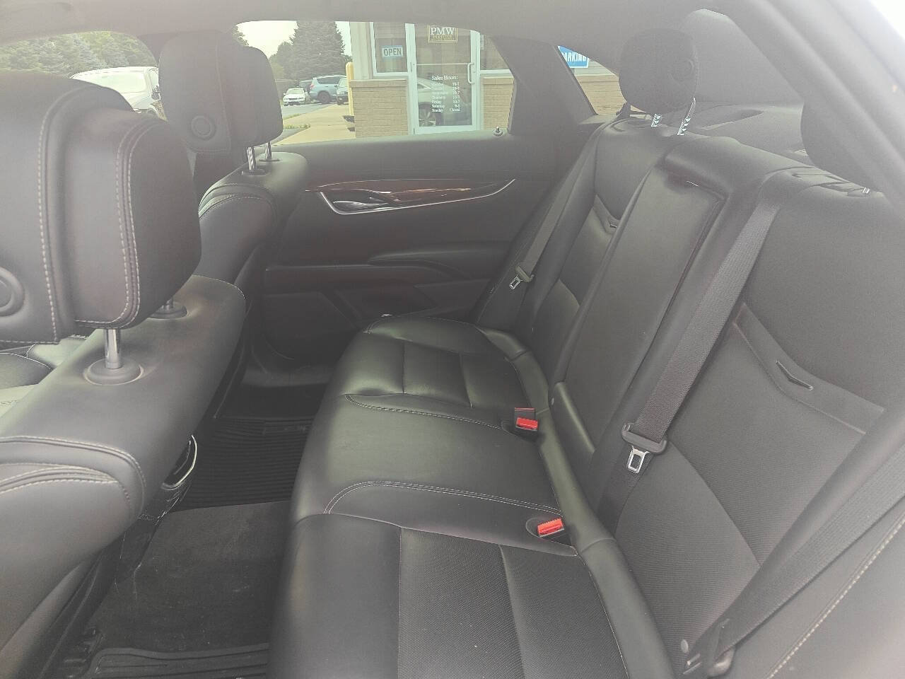 Used 2014 Cadillac XTS Luxury FWD image 16