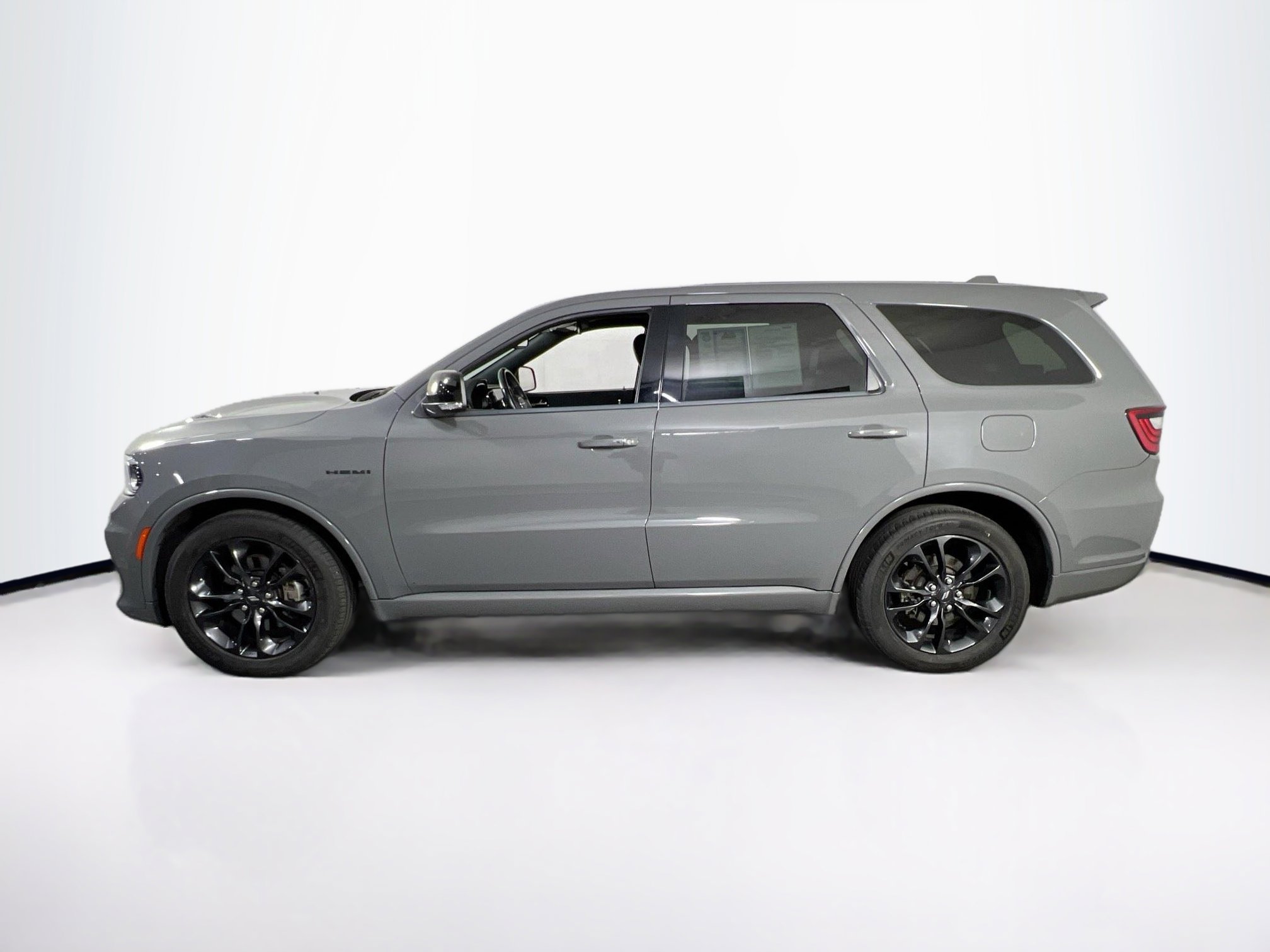 Used 2022 Dodge Durango R/T w/ Blacktop Package image 8