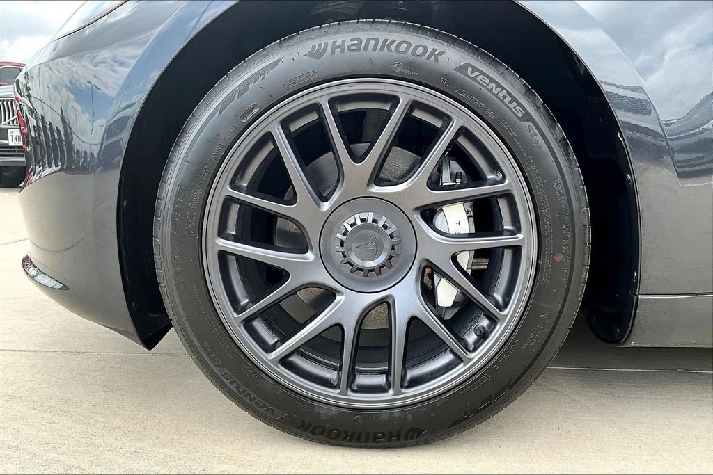 Used 2025 Tesla Model 3 Long Range image 11