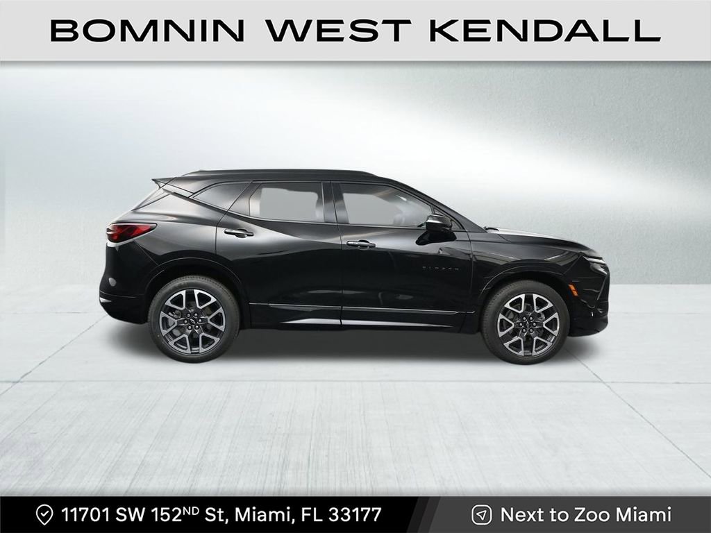 Used 2023 Chevrolet Blazer RS w/ Enhanced Convenience Package image 6