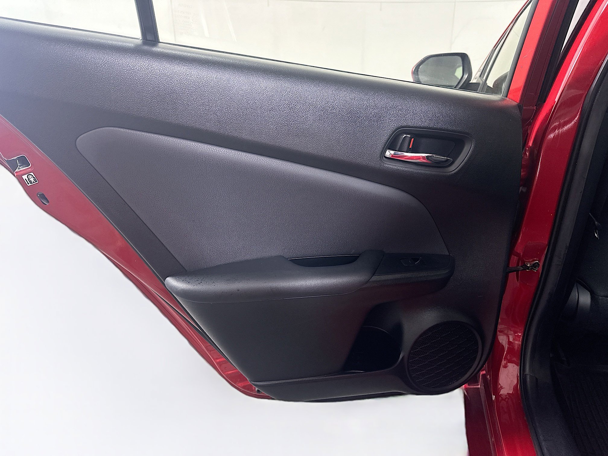Used 2021 Toyota Prius LE FWD image 26
