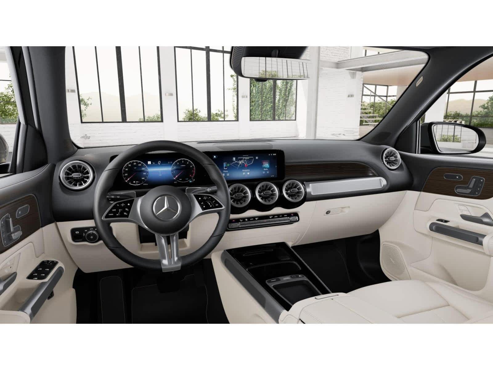 Used 2026 Mercedes-Benz GLB 250 4MATIC image 3
