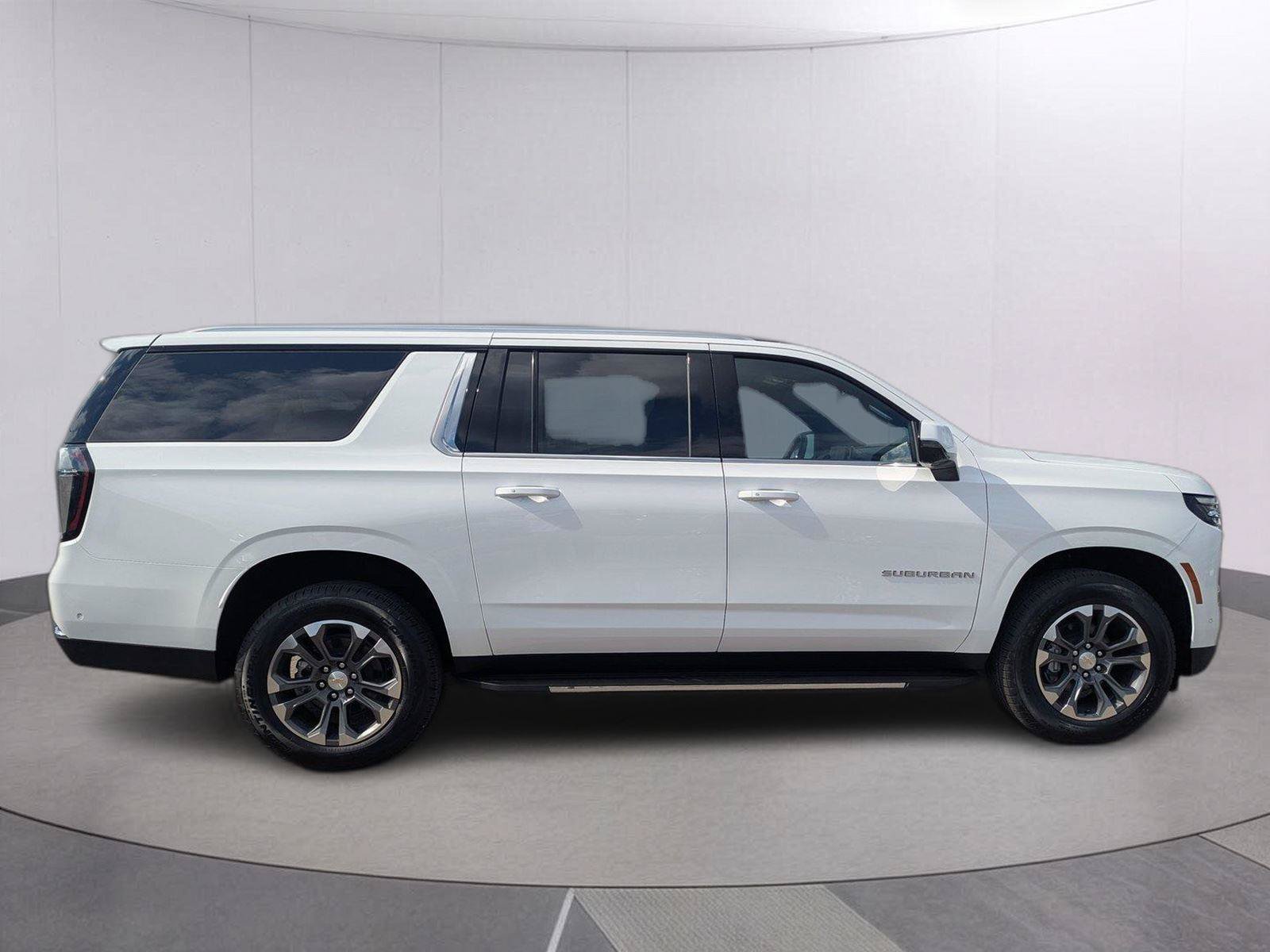 New 2026 Chevrolet Suburban LT w/ Comfort Package RWD image 2