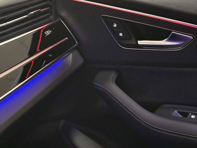 Used 2025 Audi SQ7 Premium Plus AWD/4WD image 29