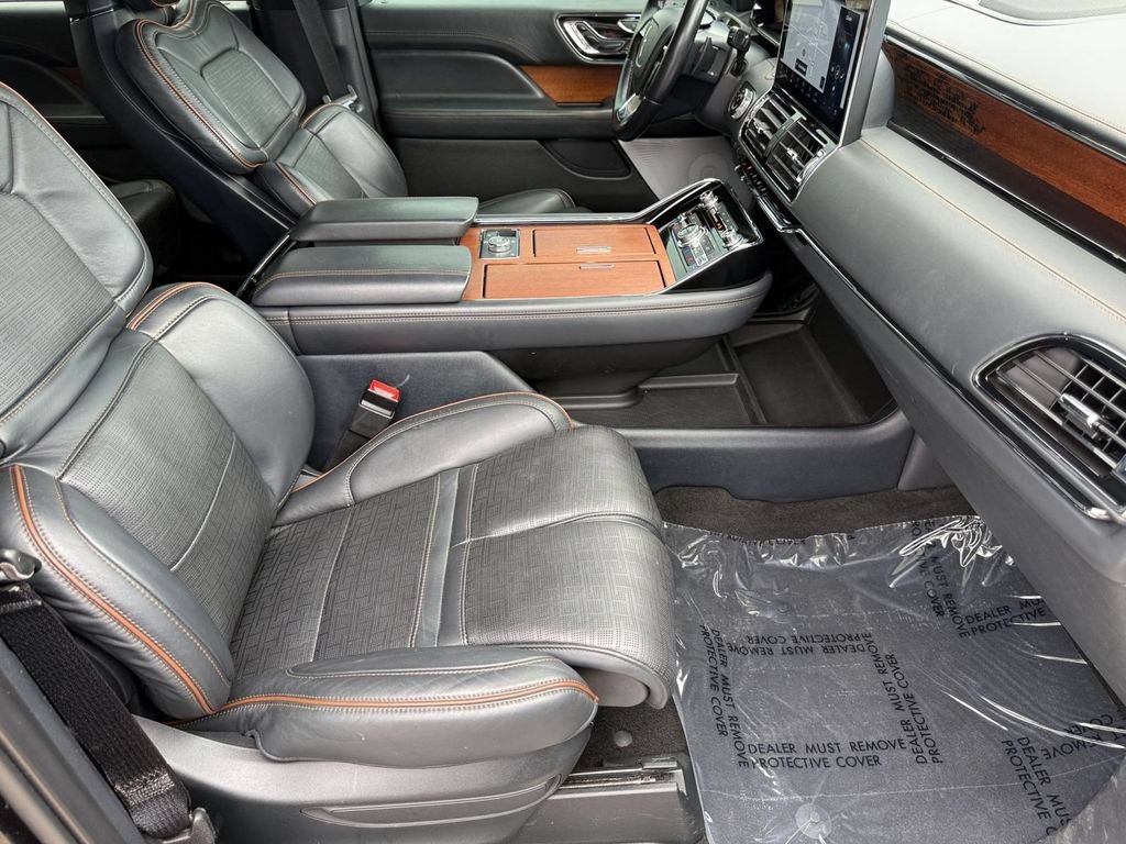 Certified 2023 Lincoln Navigator Black Label AWD/4WD image 31