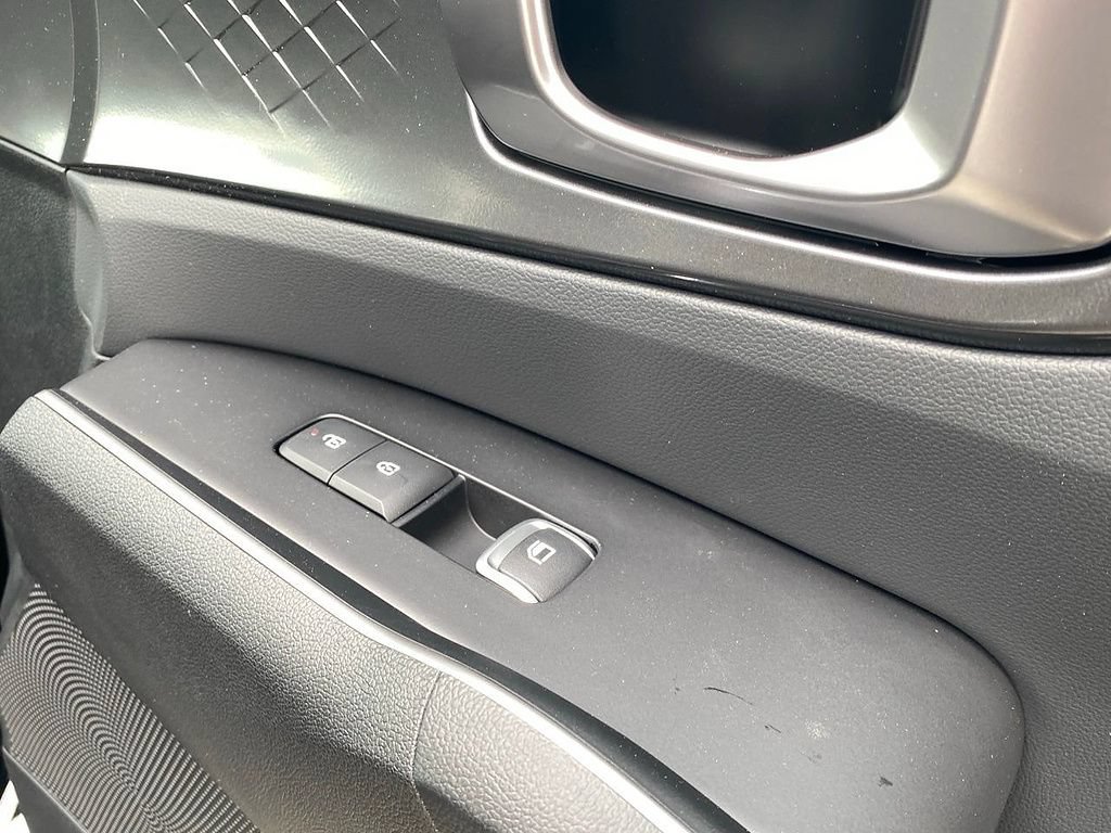New 2026 Kia Sorento LX FWD image 24