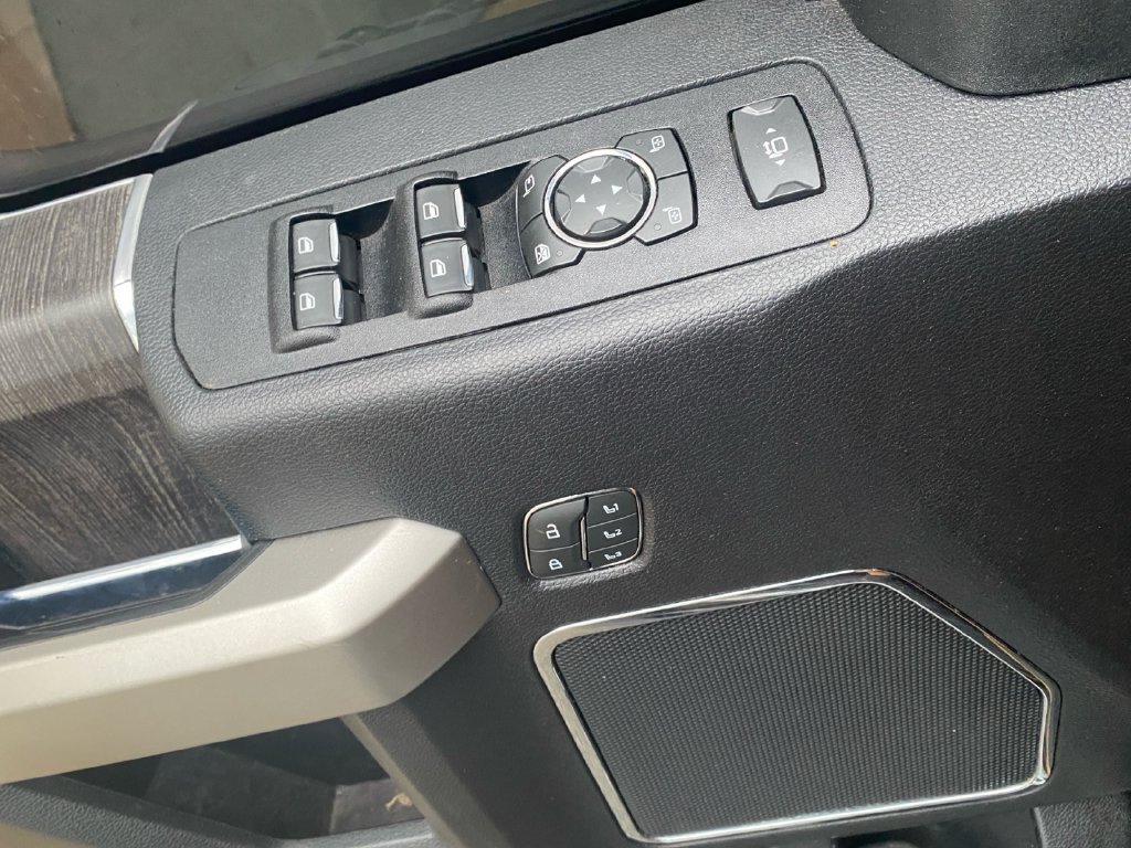 Used 2021 Ford F250 Lariat AWD/4WD image 11