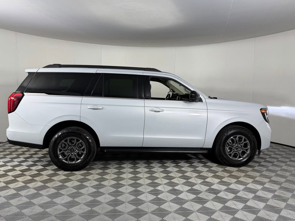 Used 2025 Ford Expedition Active image 5