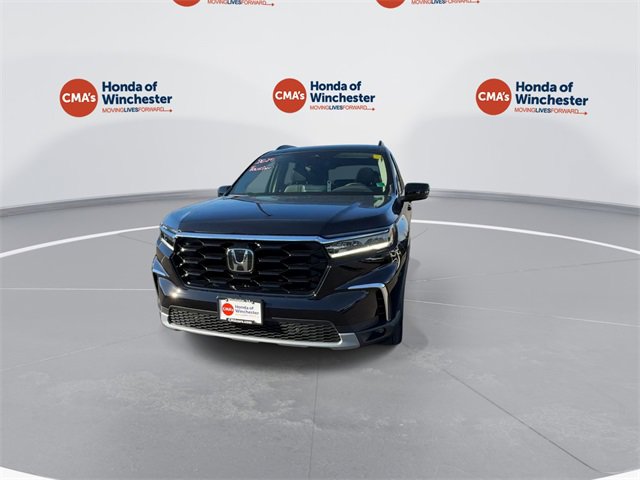 New 2025 Honda Pilot Touring image 4