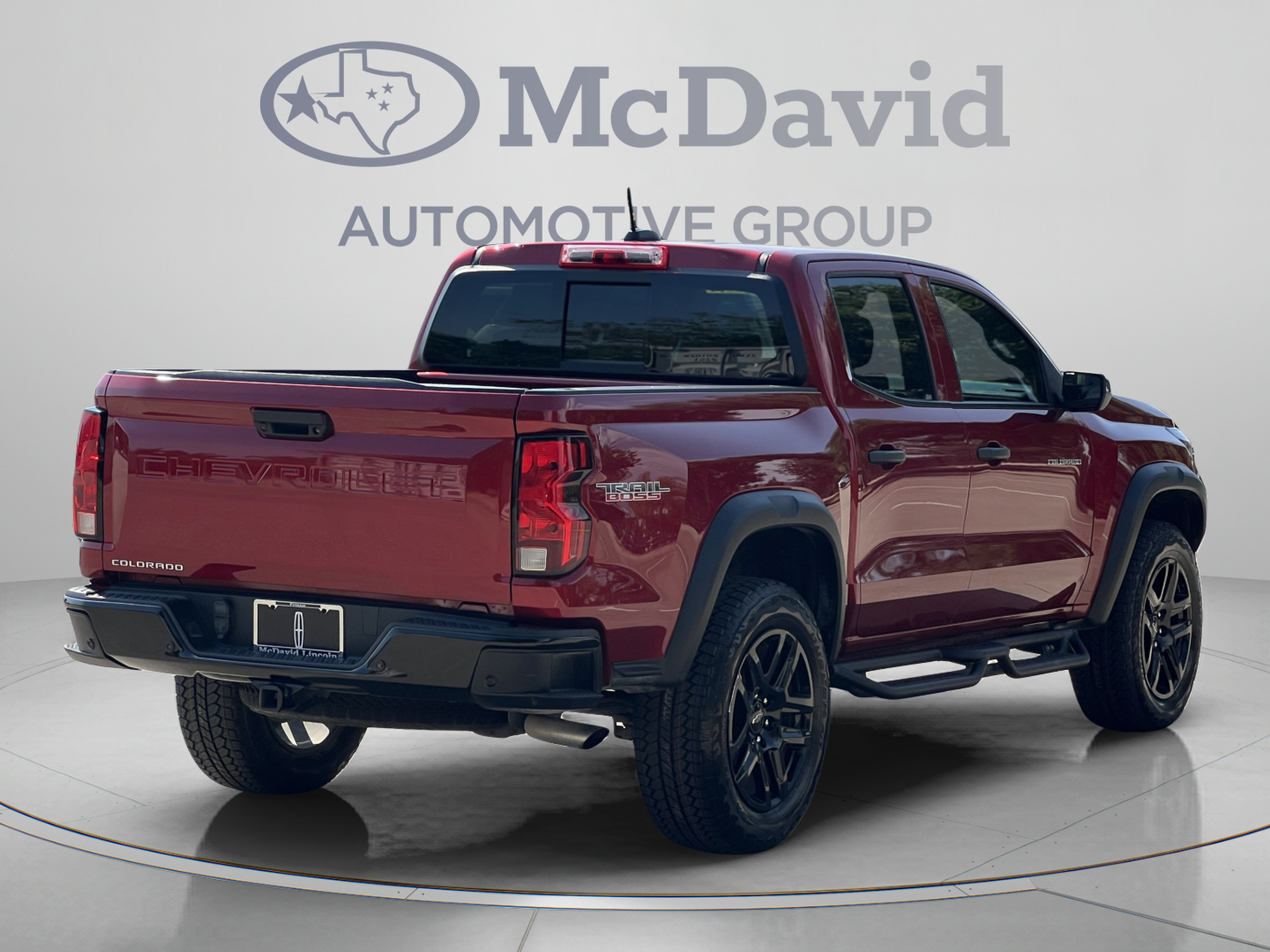 Used 2025 Chevrolet Colorado Trail Boss AWD/4WD image 7