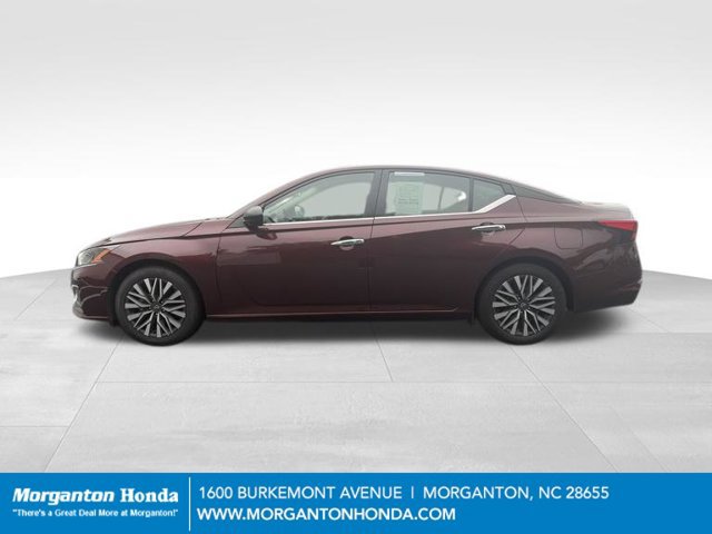 Used 2025 Nissan Altima 2.5 SV FWD image 4