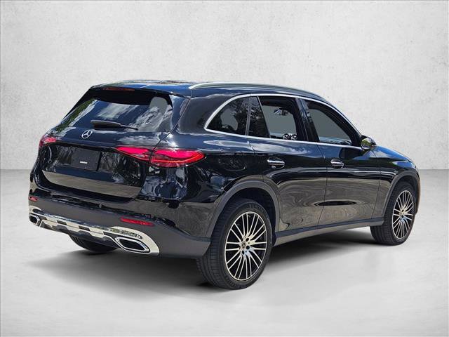 Used 2023 Mercedes-Benz GLC 300 image 3