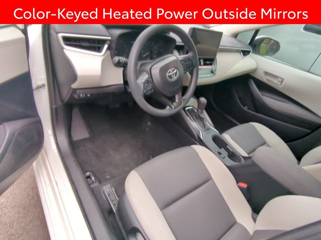 Used 2025 Toyota Corolla LE FWD image 7