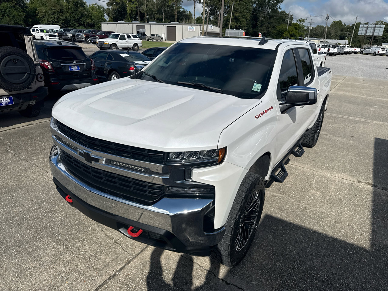 Used 2019 Chevrolet Silverado 1500 LT w/ Texas Edition image 13