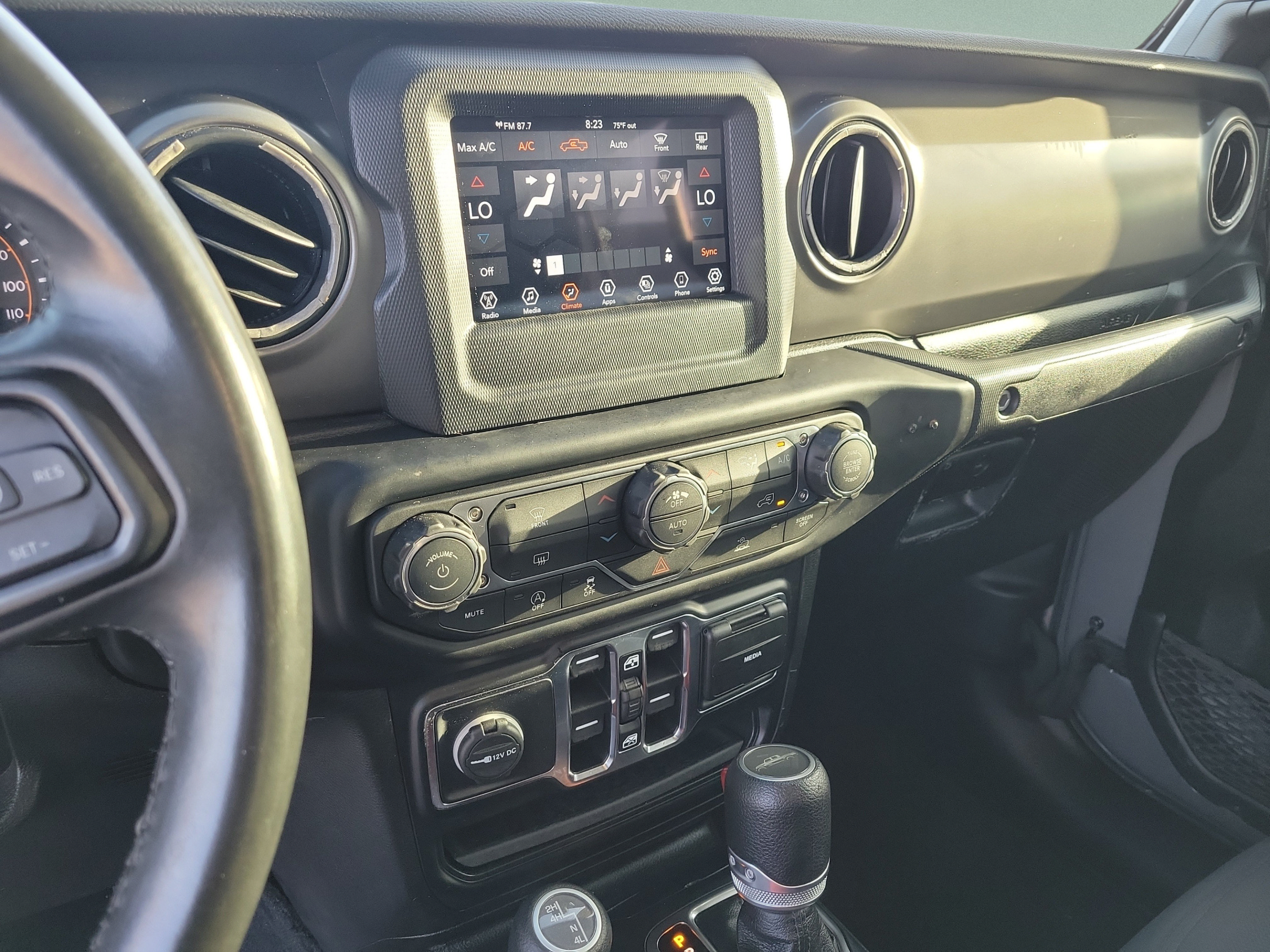 Used 2022 Jeep Gladiator Sport AWD/4WD image 27