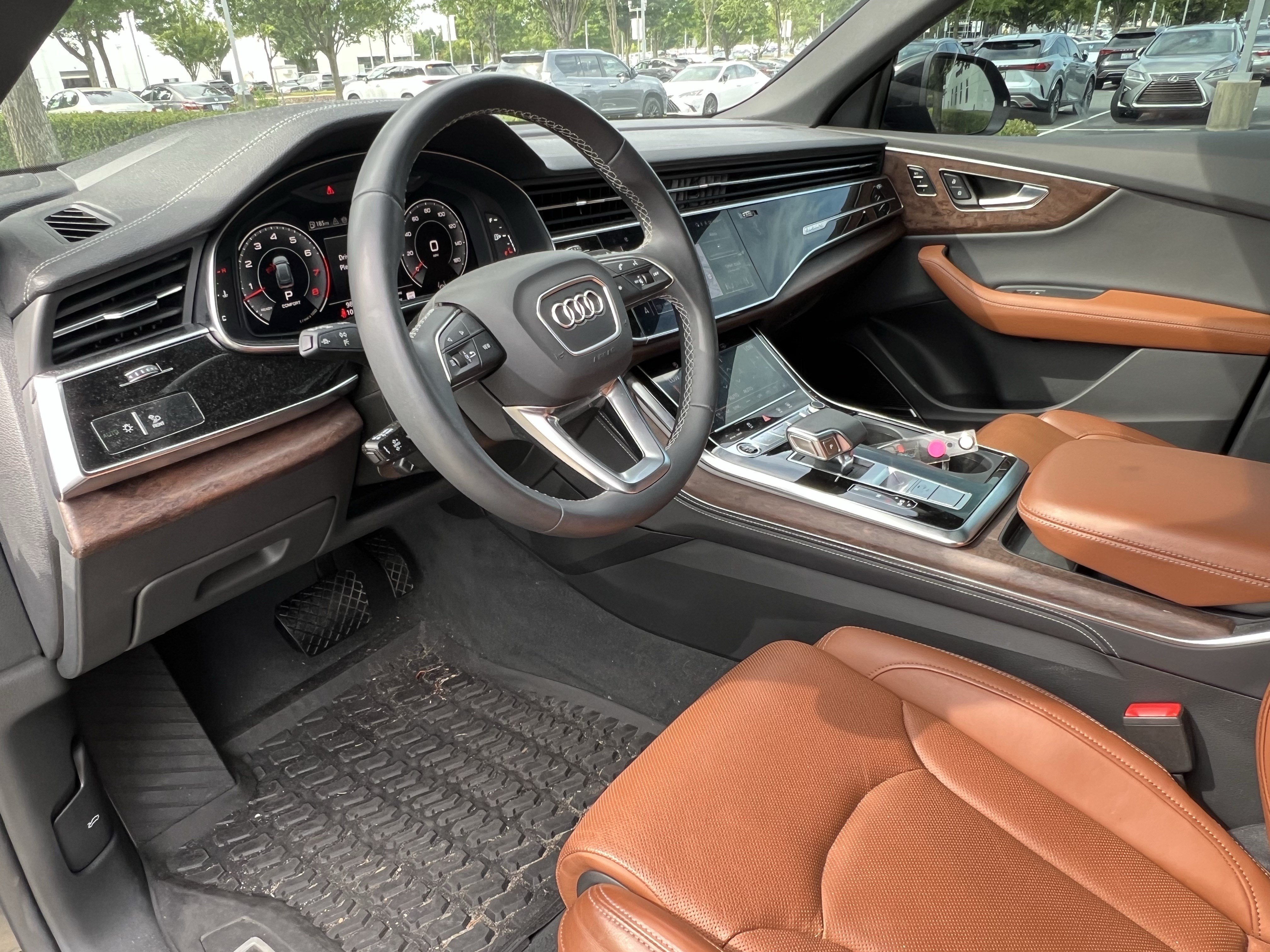 Used 2025 Audi Q8 Prestige AWD/4WD image 17