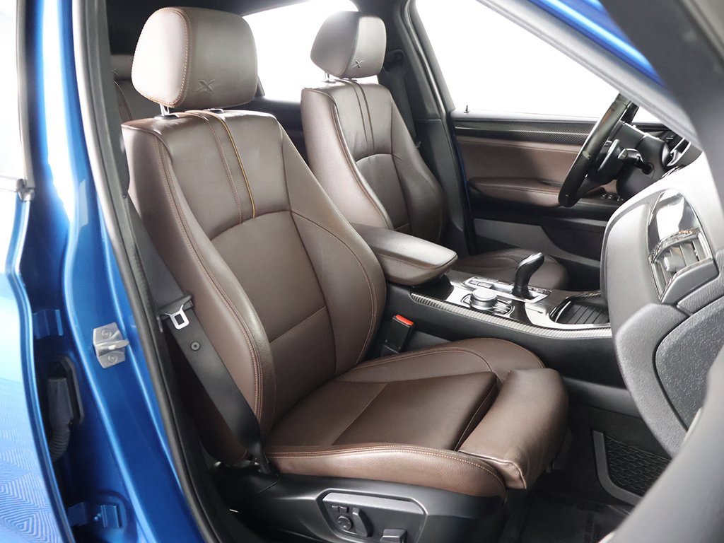 Used 2018 BMW X4 M40i w/ Driving Assistance Package image 31