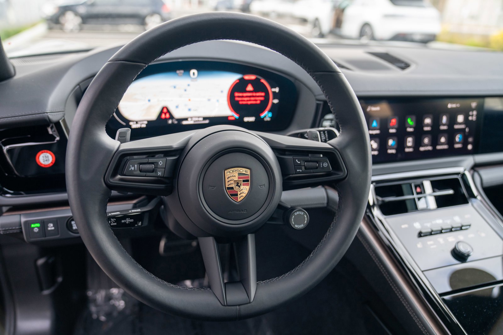 Certified 2025 Porsche Panamera image 13