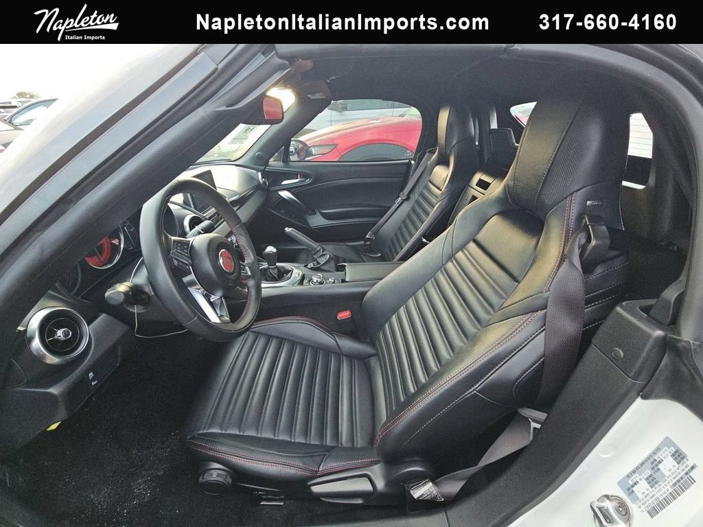 Used 2017 FIAT 124 Spider Abarth RWD image 5