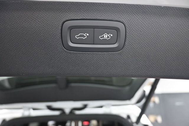 New 2026 Volvo XC90 T8 Plus w/ Protection Package Premier AWD/4WD image 25