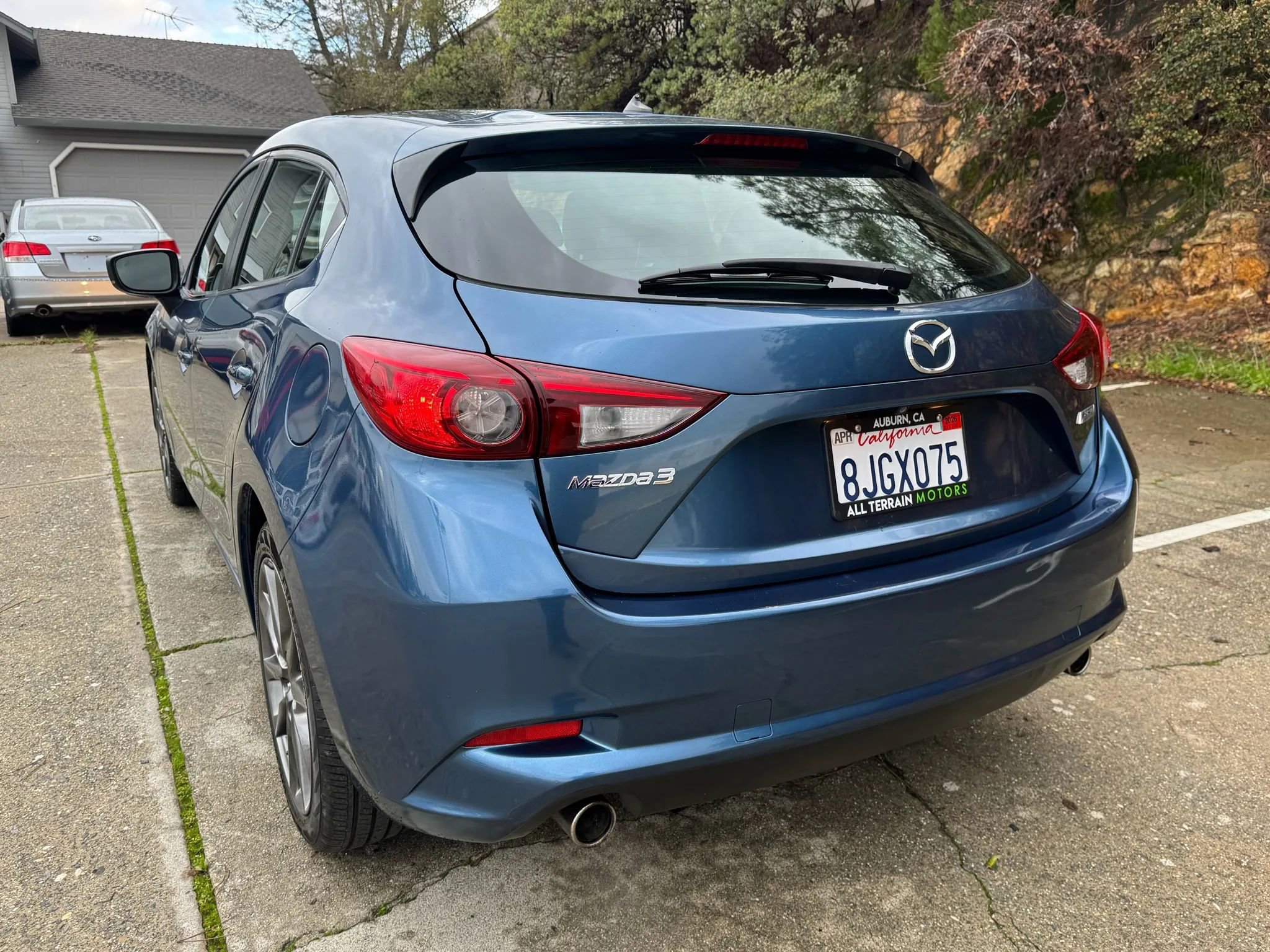 Used 2018 MAZDA MAZDA3 Touring image 4