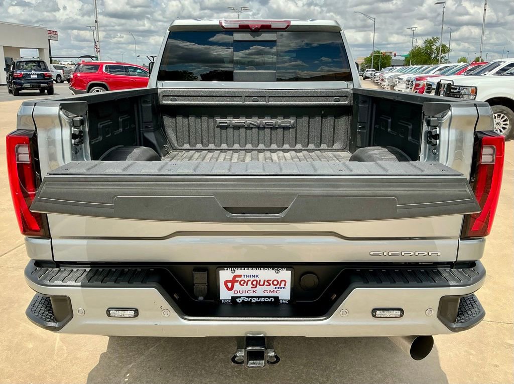 Used 2024 GMC Sierra 2500 Denali Ultimate w/ Max Trailering Package AWD/4WD image 18