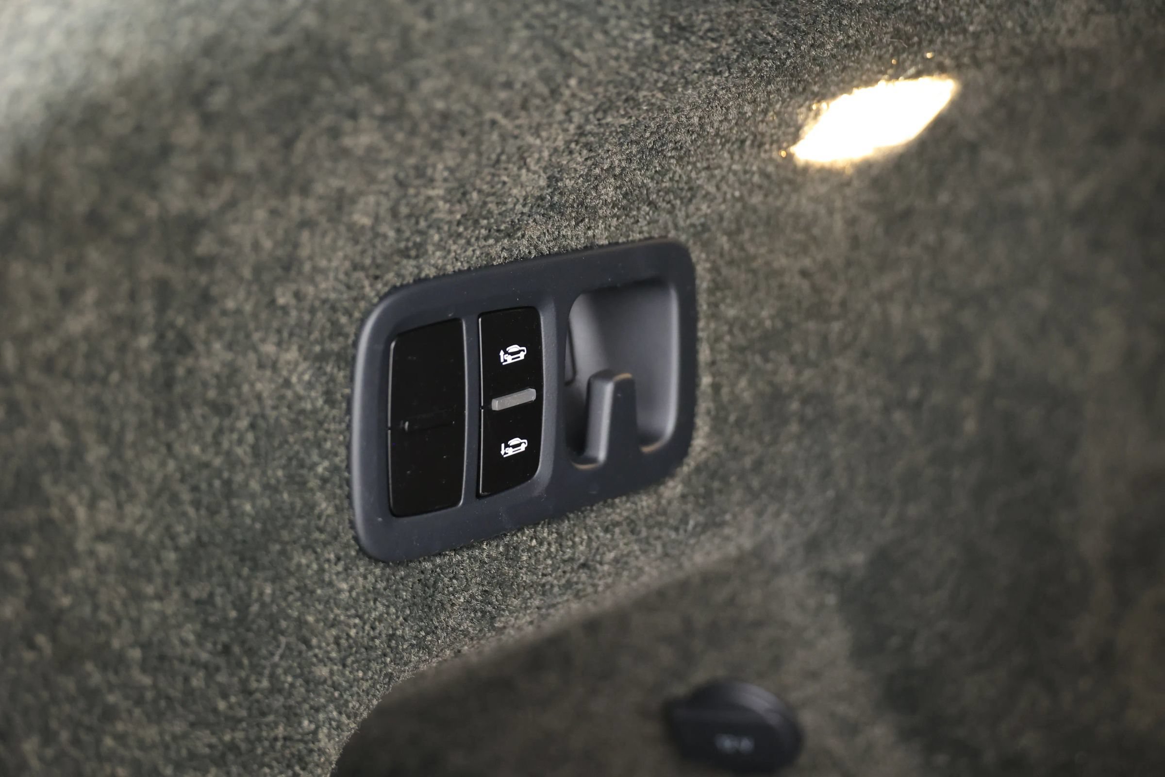 Used 2018 Bentley Bentayga AWD/4WD image 72