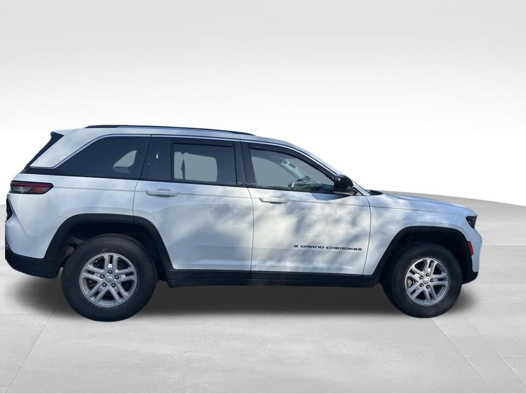 Used 2023 Jeep Grand Cherokee Laredo w/ Trailer Tow Prep Group (B) image 13