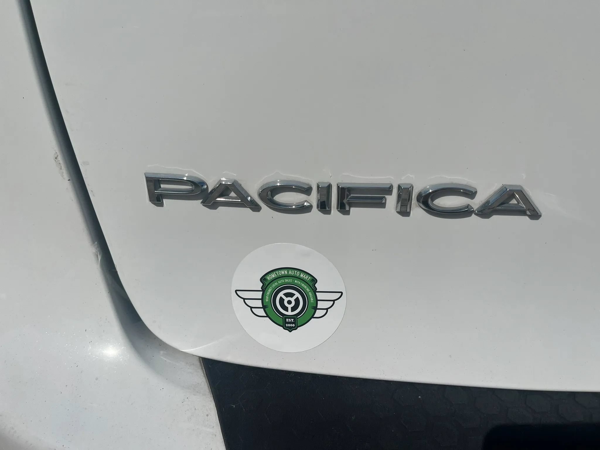 Used 2018 Chrysler Pacifica Touring-L Plus FWD image 9
