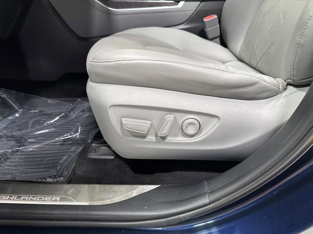 Used 2020 Toyota Highlander Platinum AWD/4WD image 9