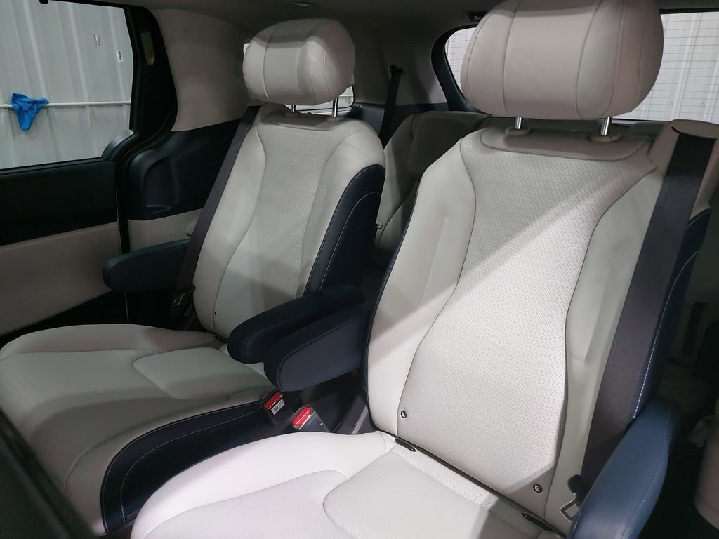 New 2026 Kia Carnival SX Prestige FWD image 16