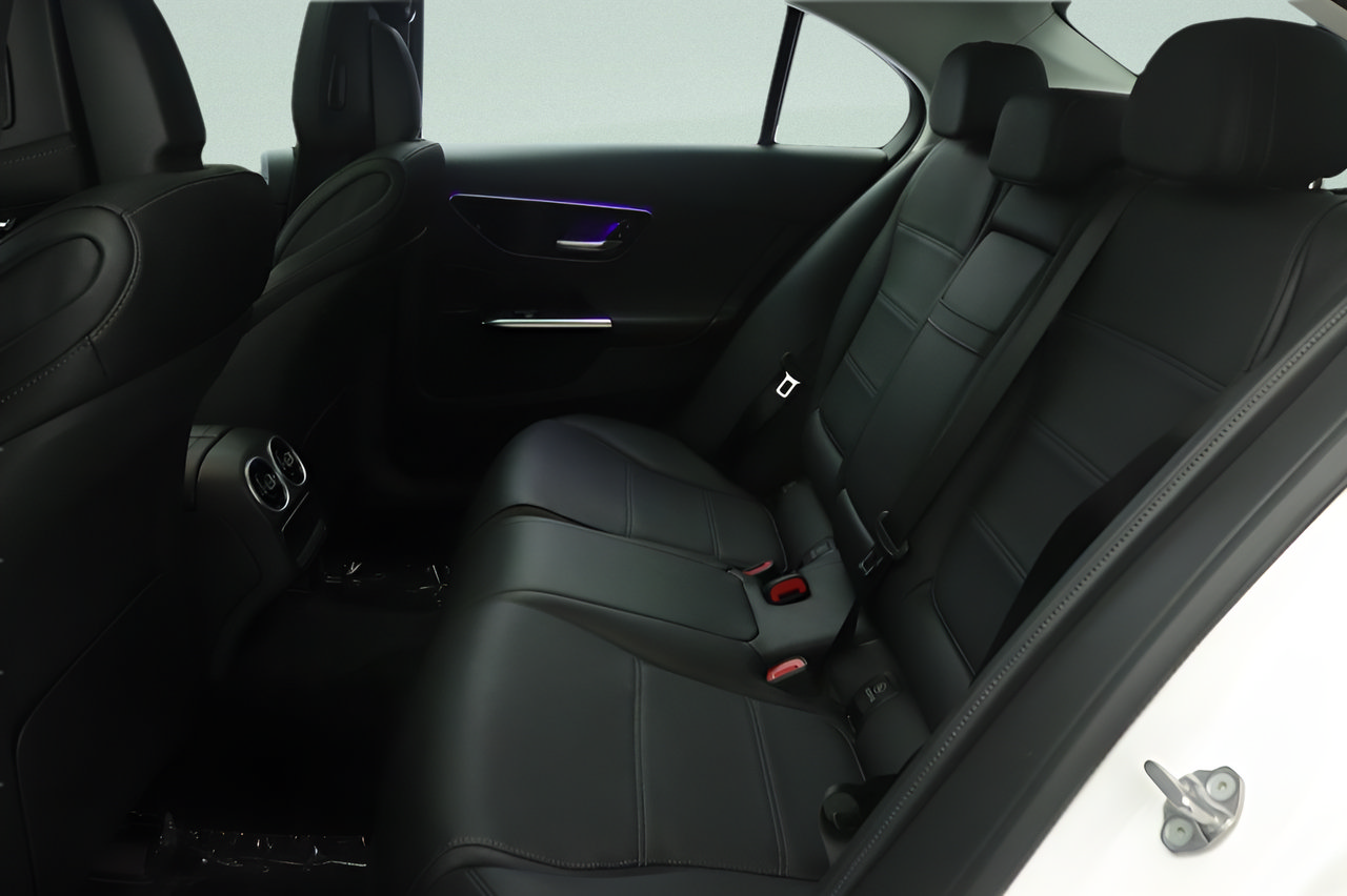 Used 2023 Mercedes-Benz C 300 Sedan image 31