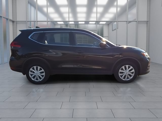 Certified 2017 Nissan Rogue S AWD/4WD image 9
