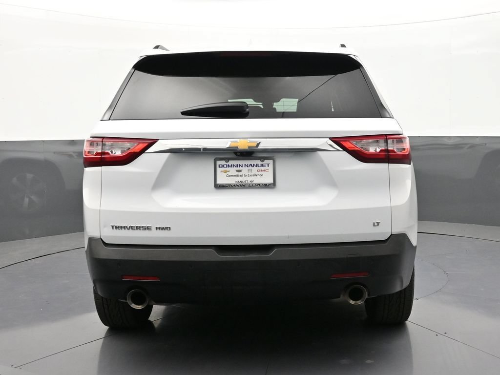 Certified 2020 Chevrolet Traverse LT w/ LT Premium Package AWD/4WD image 4