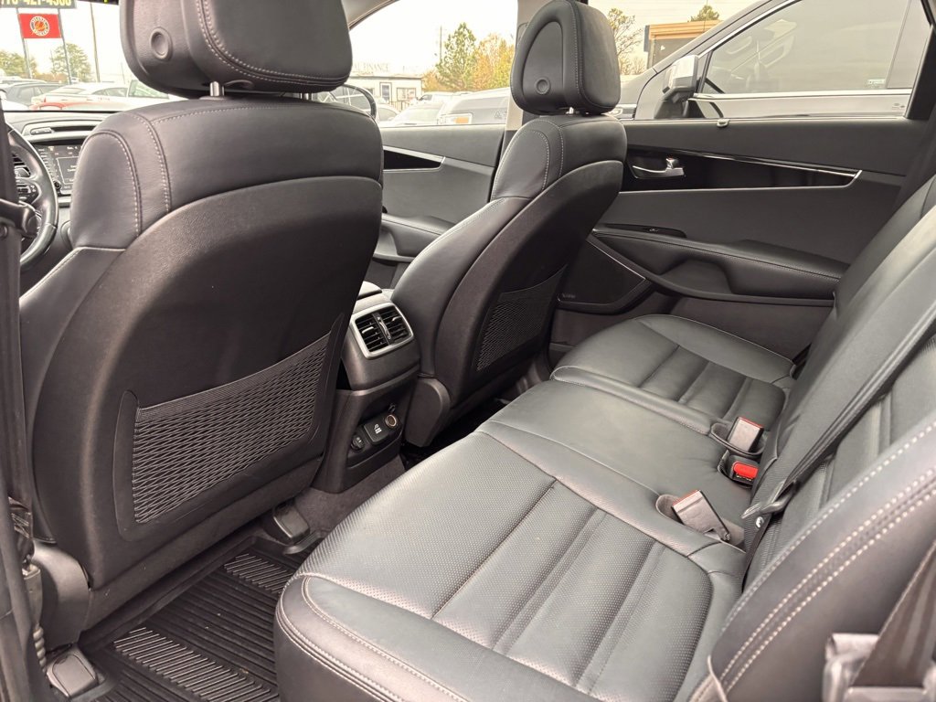 Used 2016 Kia Sorento SX image 19
